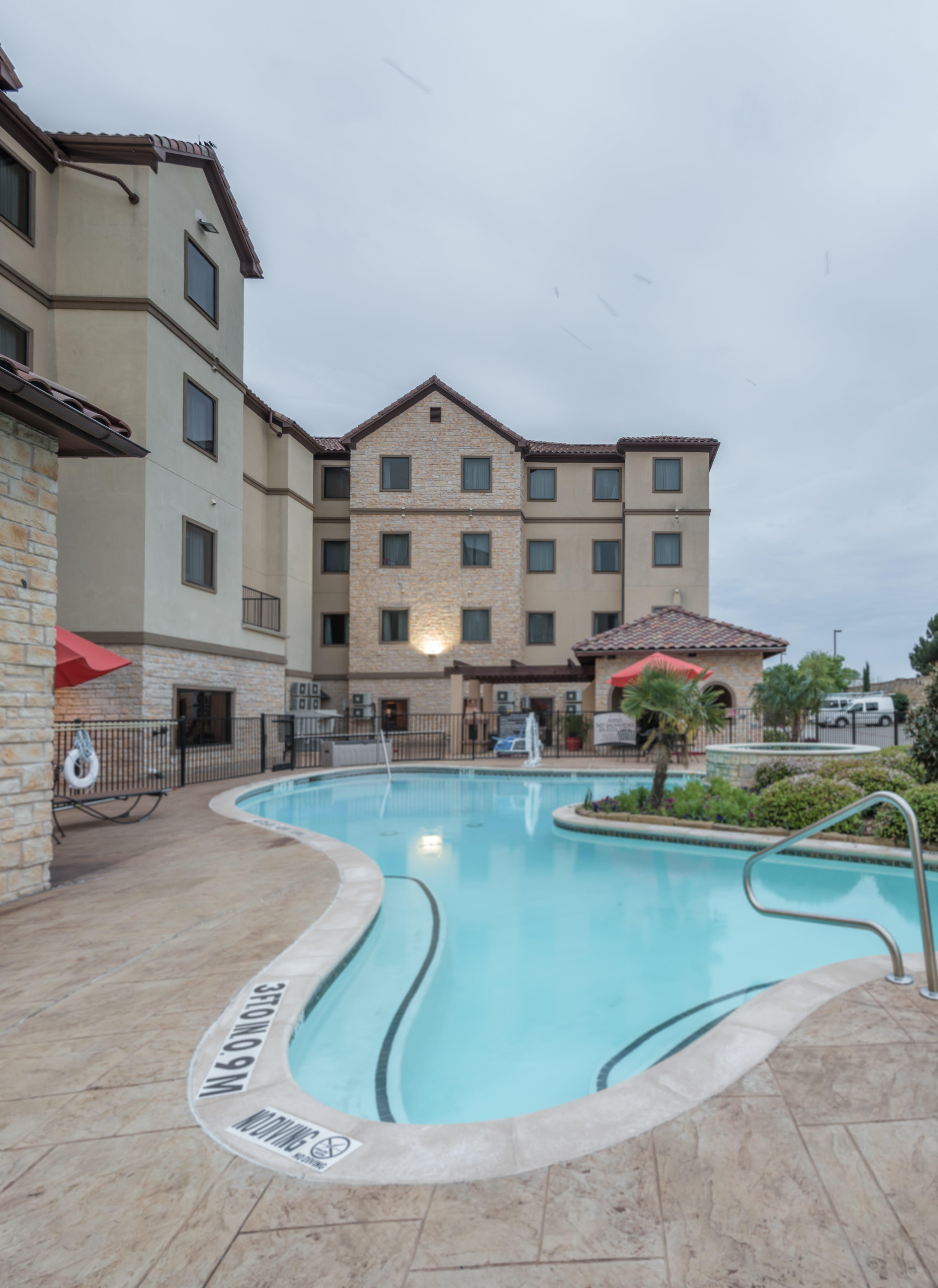 Staybridge Suites Dfw Airport North By Ihg Irving Bagian luar foto